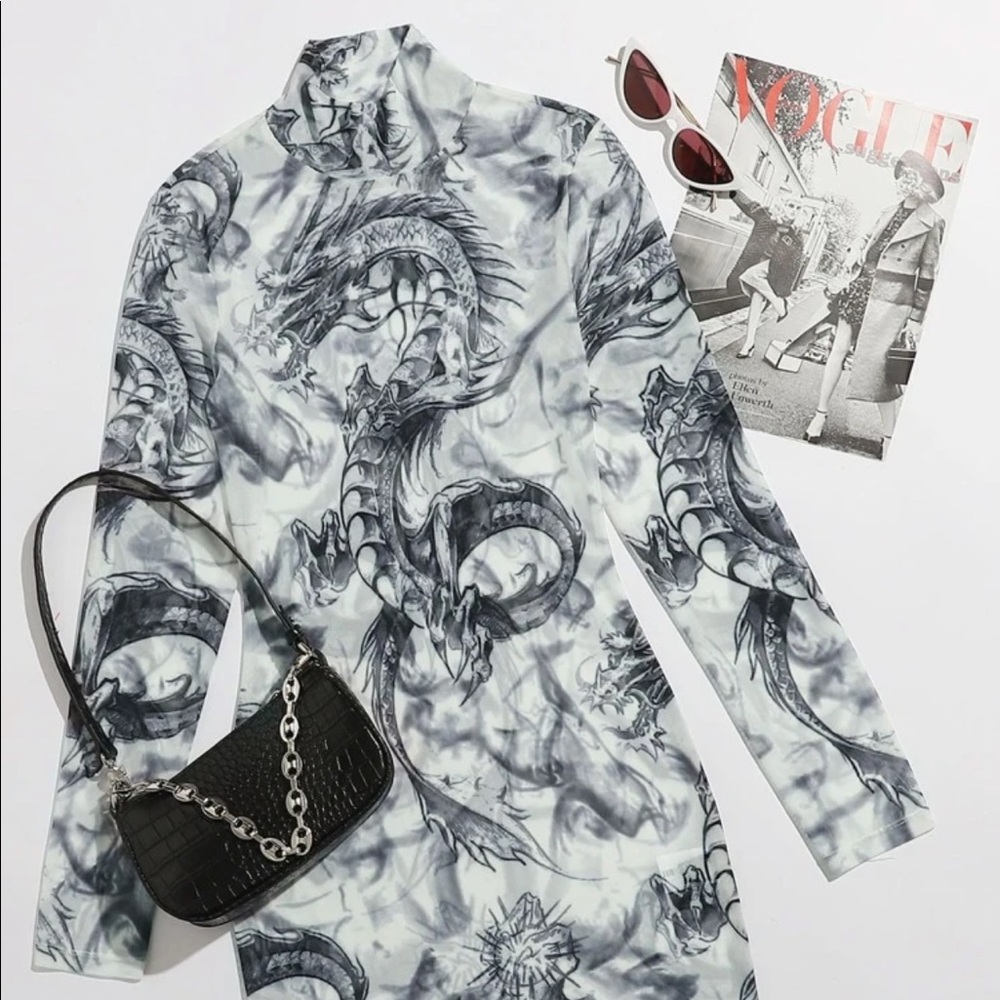 Beautiful Chinese dragon dress